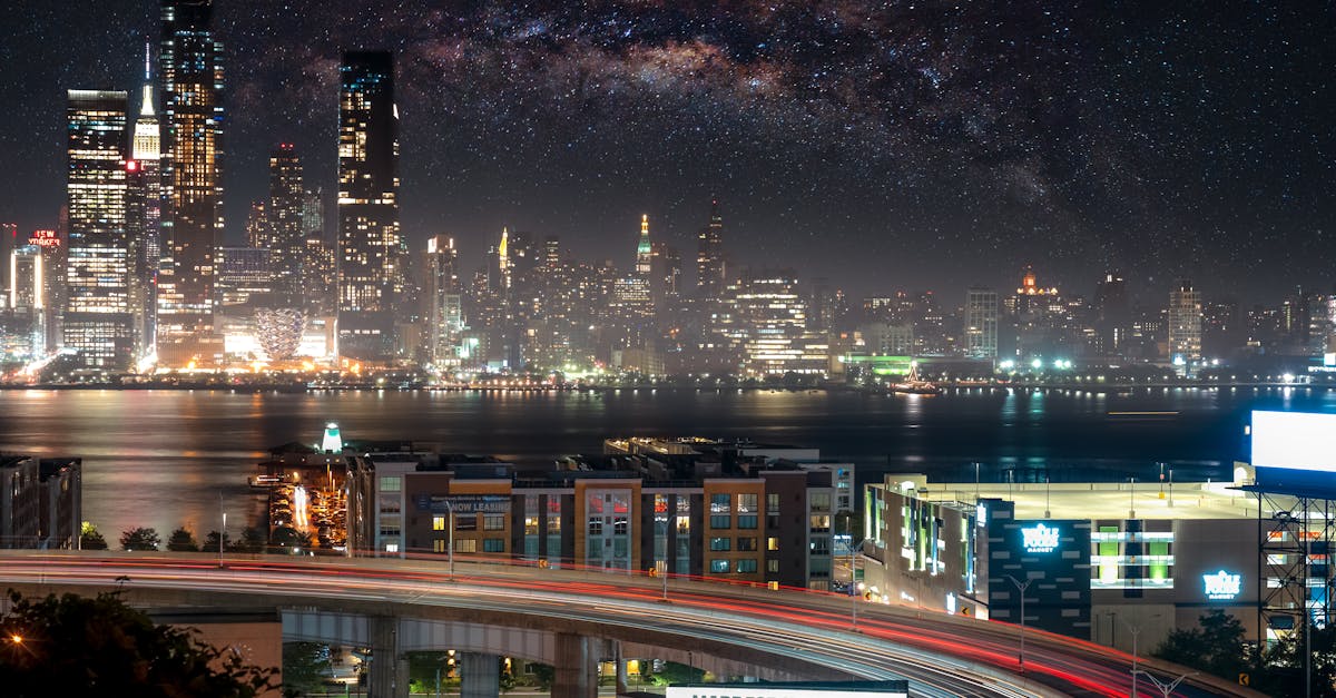 découvrez l'impact de la pollution lumineuse sur notre environnement et notre santé. apprenez comment réduire cette forme de pollution nocturne pour profiter d'un ciel étoilé et préserver la biodiversité.