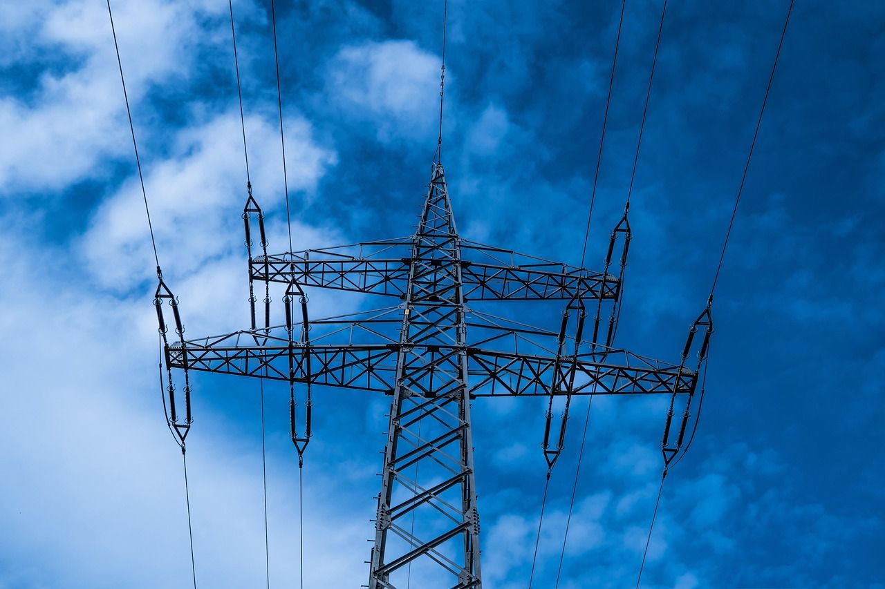 découvrez tout sur les pylônes haute tension, leur rôle essentiel dans la transmission d'électricité et les technologies associées.