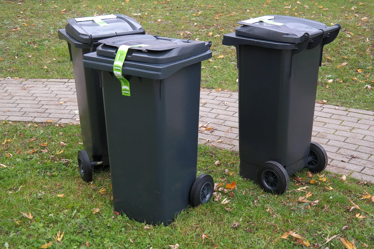 découvrez les astuces et conseils essentiels pour débuter zéro déchet et adopter un mode de vie plus écologique facilement.