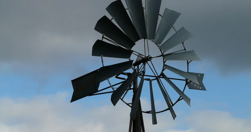 Les avantages d'une éolienne domestique en autoconsommation (et ce qu'on omet)