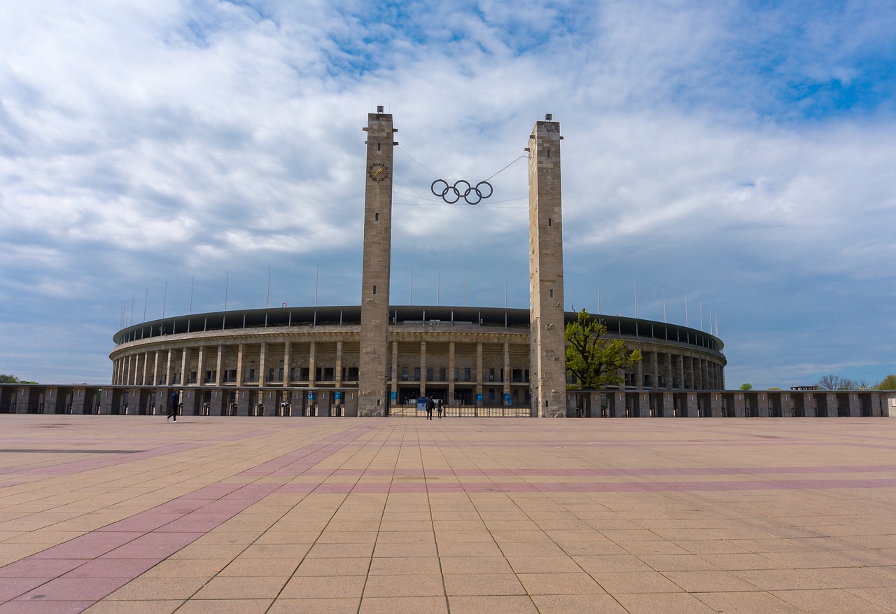 découvrez l'univers fascinant des jeux olympiques, un événement sportif mondial rassemblant des athlètes d'exception qui s'affrontent pour la gloire et l'honneur. suivez les dernières actualités, résultats et histoires inspirantes des compétitions et des sportifs qui marquent l'histoire.