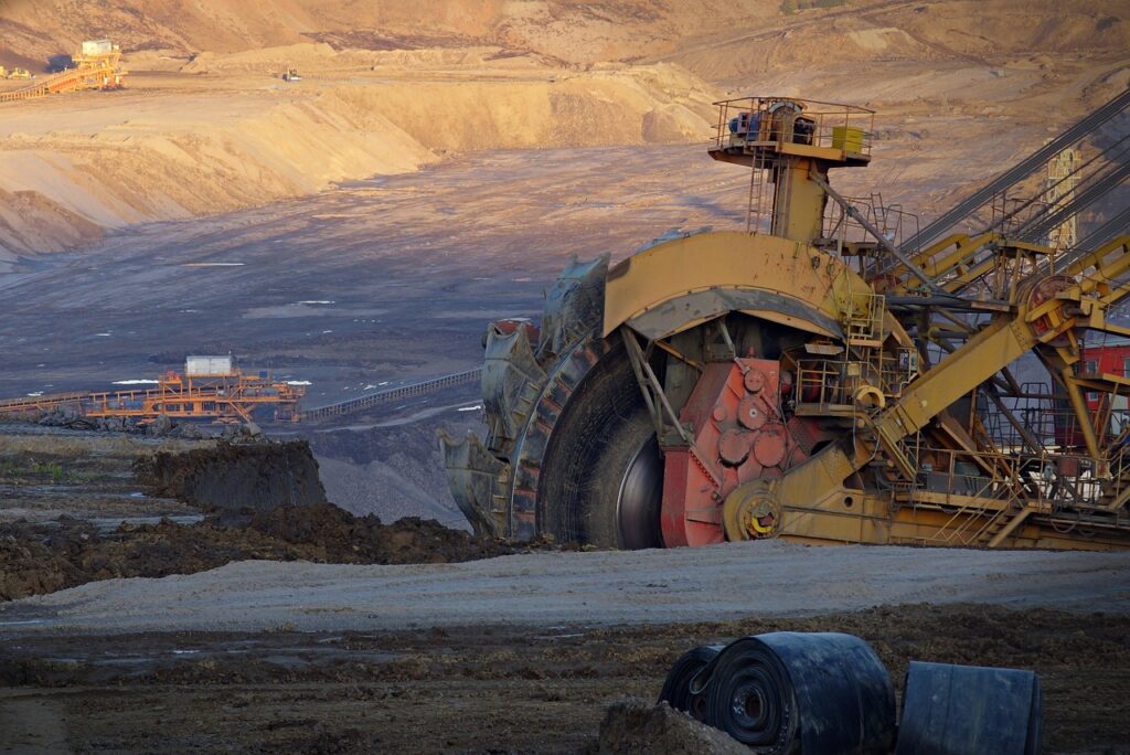 découvrez les causes, conséquences et mesures de sécurité liées aux explosions dans les mines de charbon.