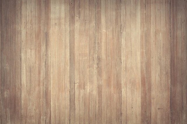 Vous en avez assez d’entretenir votre terrasse en bois ? Découvrez cette matière naturelle nouvelle génération qui révolutionne l’entretien !