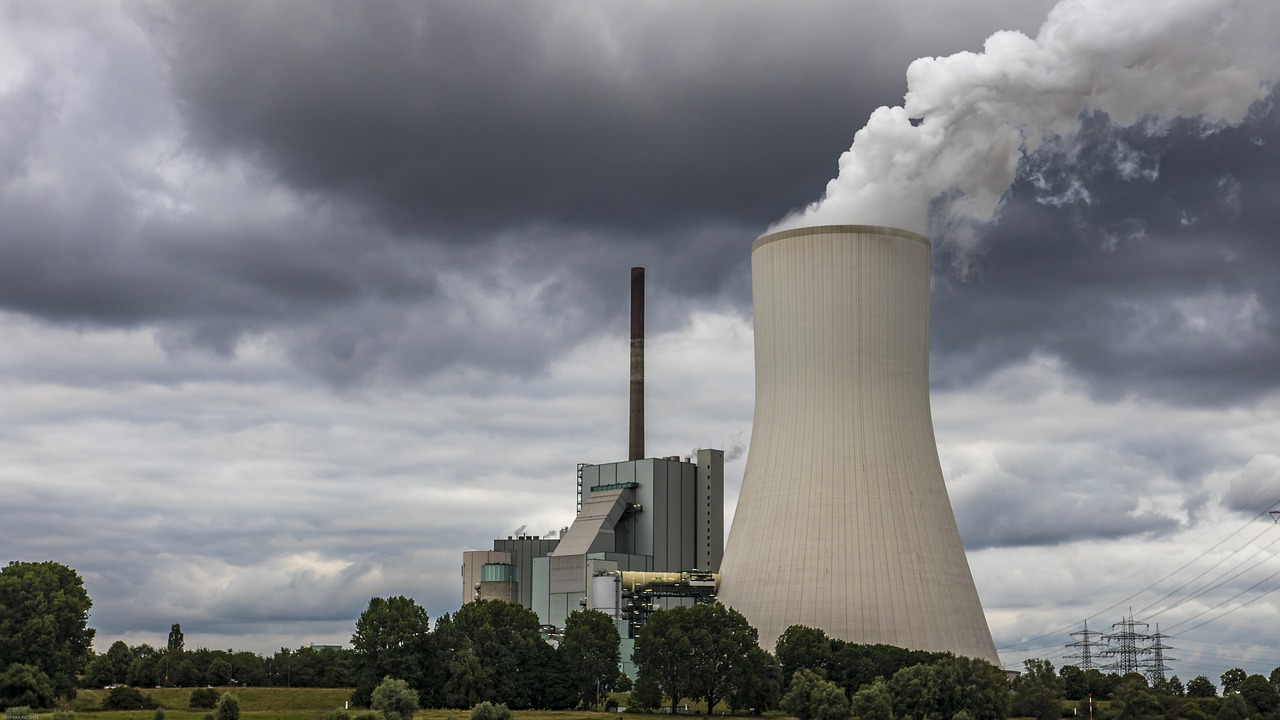 d&eacute;couvrez les techniques de refroidissement passif pour r&eacute;duire la temp&eacute;rature int&eacute;rieure naturellement, &eacute;conomiser de l'&eacute;nergie et am&eacute;liorer le confort thermique.