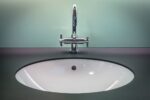 bouteille d'eau en acier inoxydable durable et &eacute;cologique, id&eacute;ale pour garder vos boissons fra&icirc;ches ou chaudes toute la journ&eacute;e.